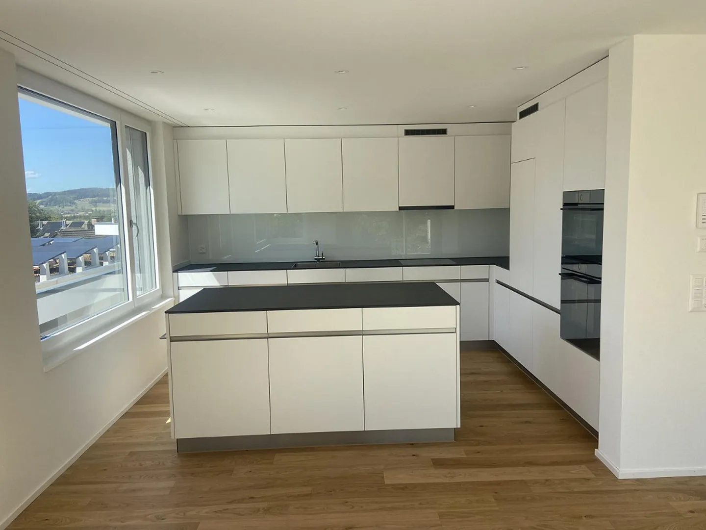 4.5-Zimmer-Doppeleinfamilienhaus an privilegierter Hanglage - Foto 11 di 20