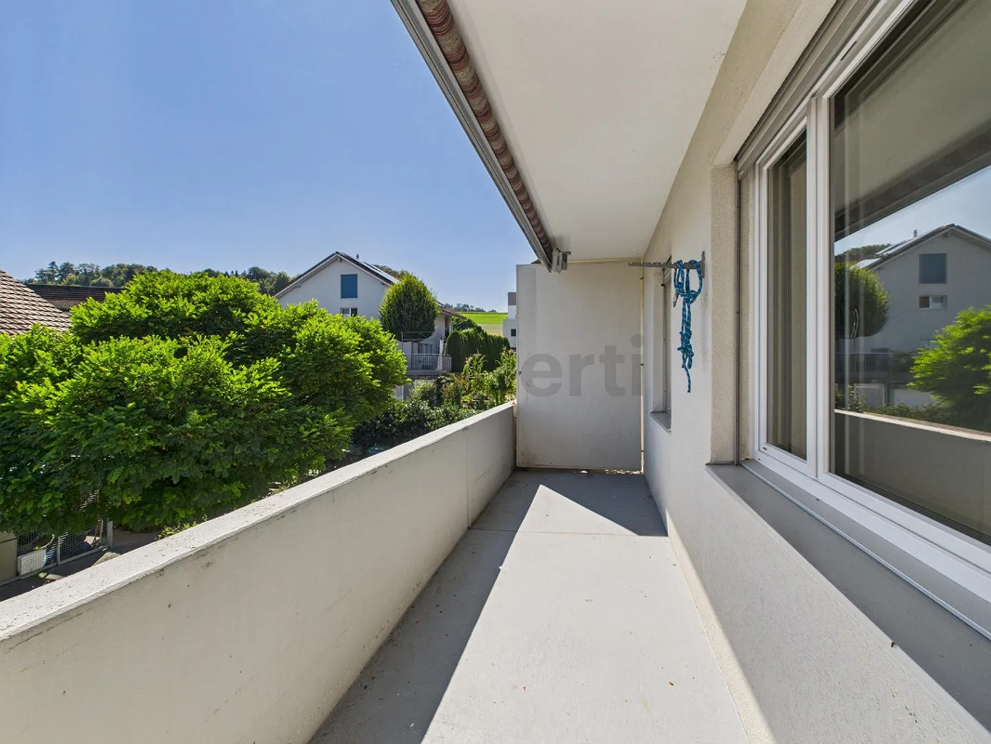 Unique opportunity with lake view: 4.5-room apartment with potential in ... - Photo 9 of 14