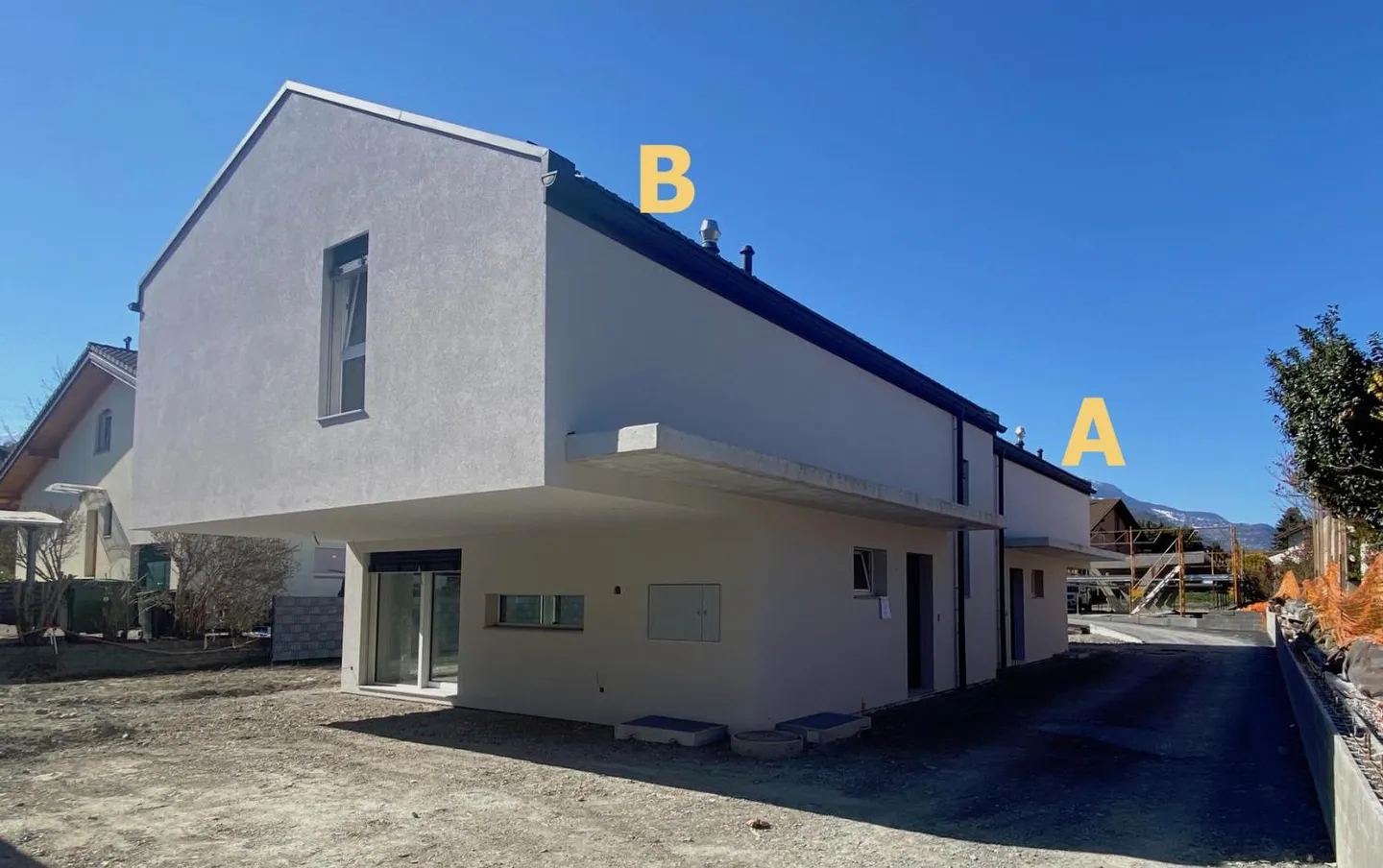 Moderne Villa in Bramois - Foto 3 von 13