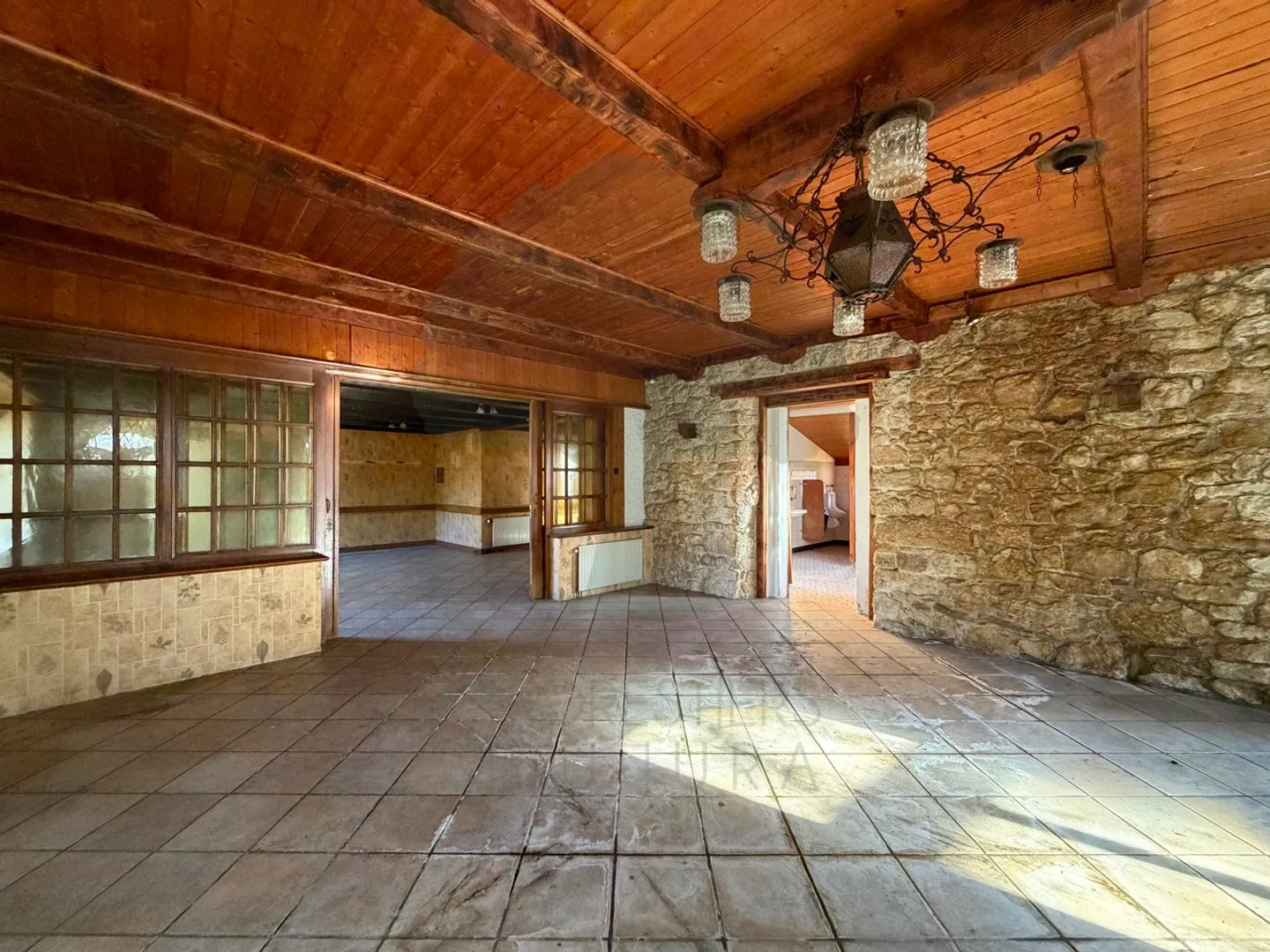 Ancien Restaurant Engel - Propriété de caractère avec potentiel - Photo 1 sur 23