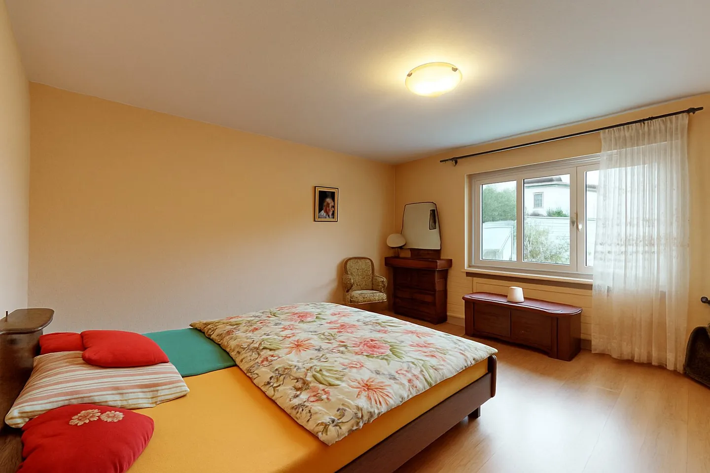 Attraente casa unifamiliare 7.5 con grande terreno con potenziale di nuova costruzione - Foto 6 di 15