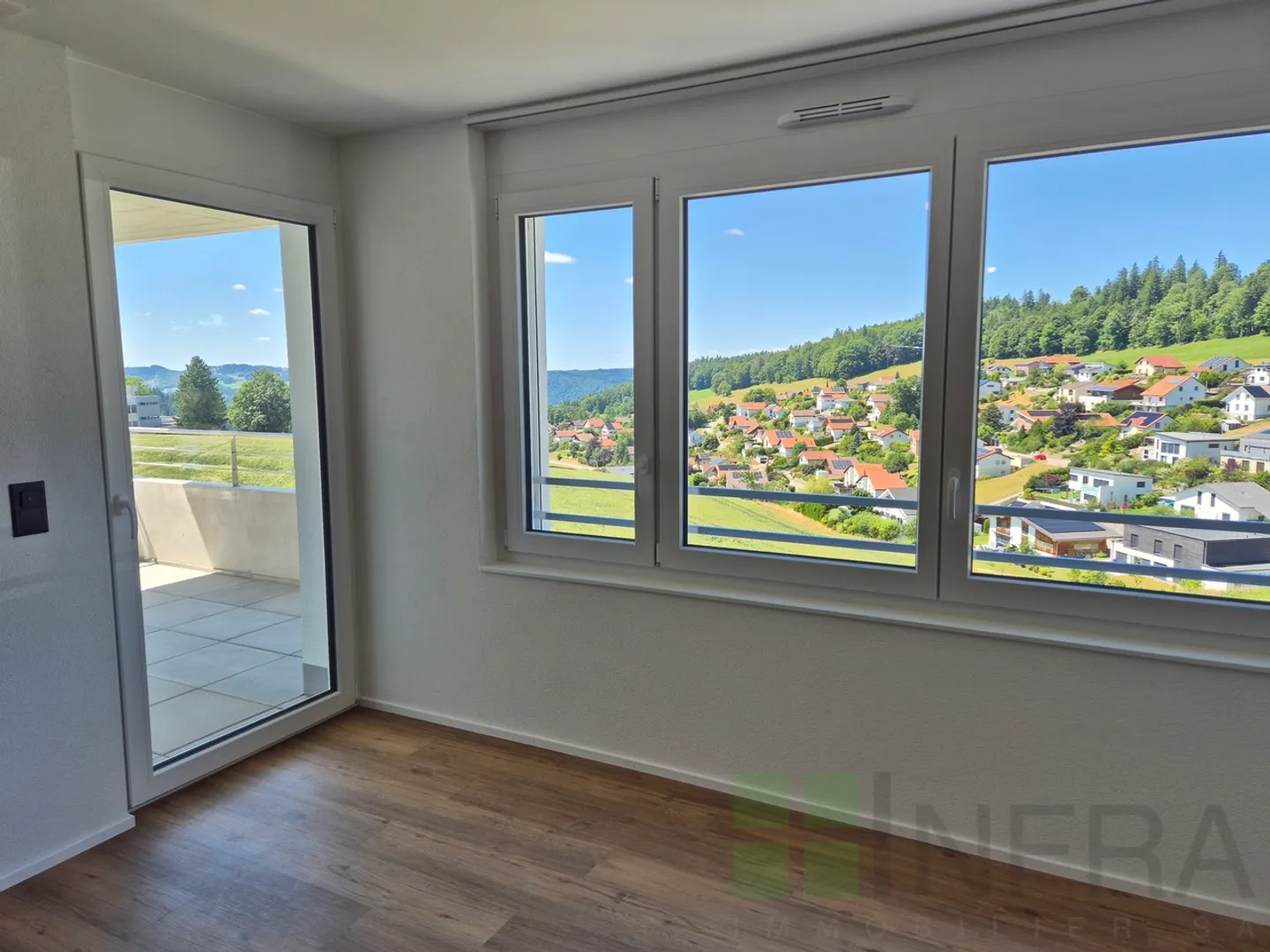 Magnifico appartamento di 2,5 stanze adattato all'ultimo piano - Foto 3 di 7