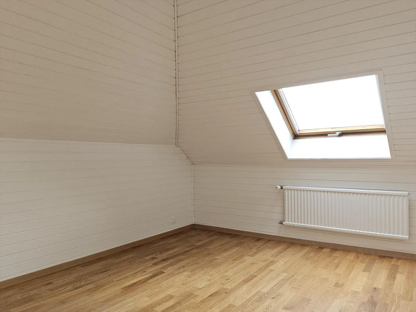 Wohnung mit 5 Zimmern und Balkon - Foto 10 von 11