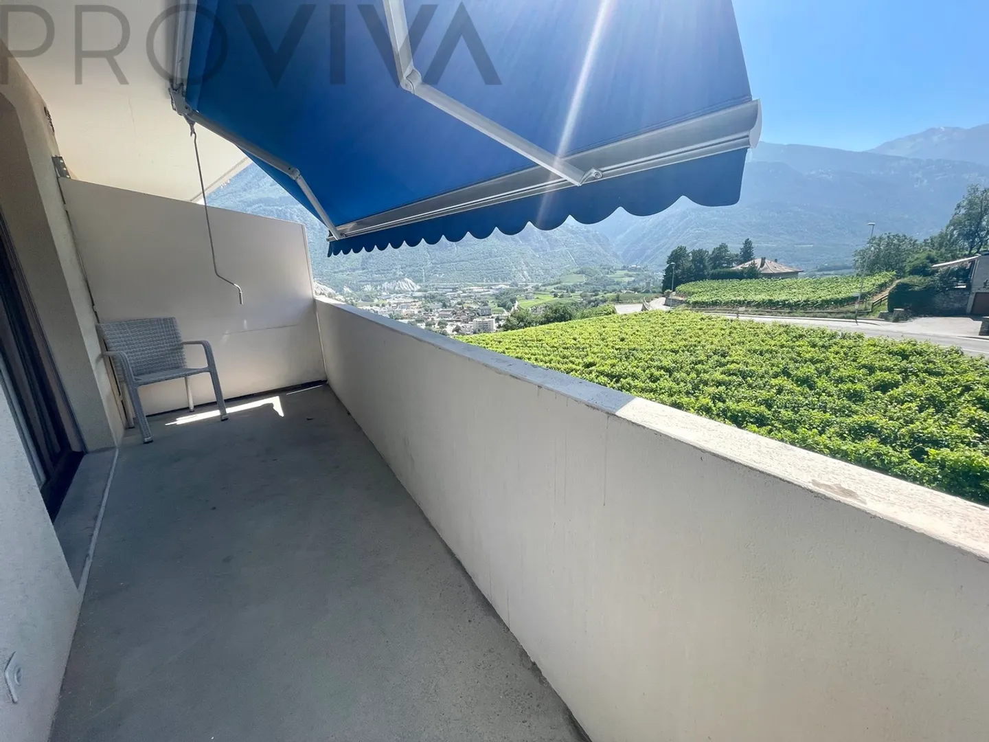 Sunny with a beautiful view without direct neighbors - Photo 5 of 6