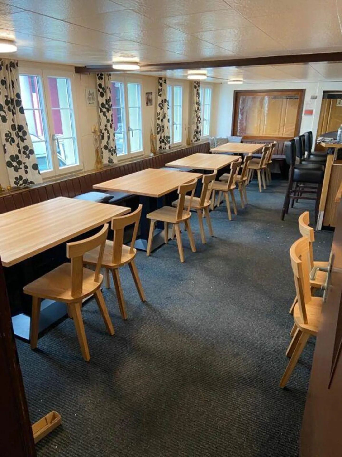 Zu verkaufen voll vermietetes Wohnhaus mit Restaurant im Zentrum vo... - Foto 4 von 6