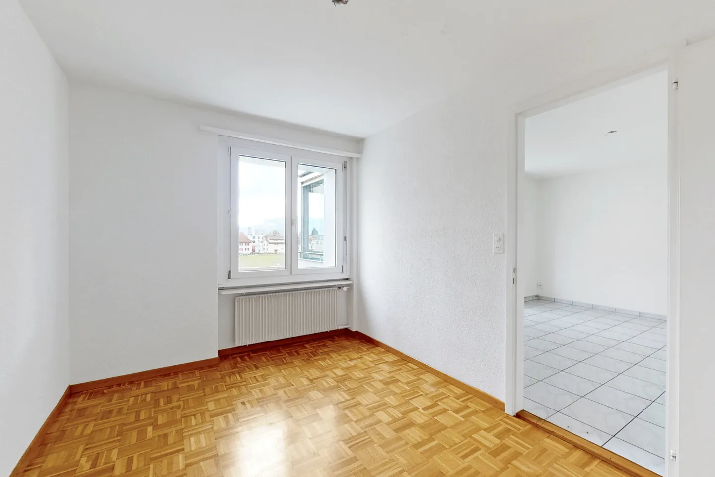 Affordable 4-Room Apartment - Photo 9 of 11