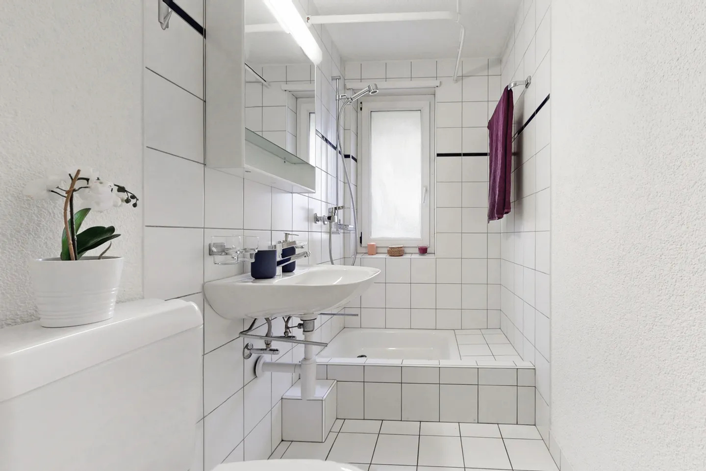 Affordable 4-Room Apartment - Photo 11 of 11