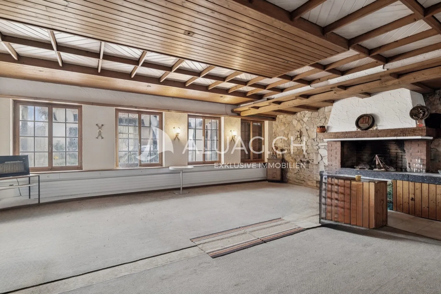 MAISON AVEC 2 LOFTS À RÉNOVER - Photo 7 sur 9