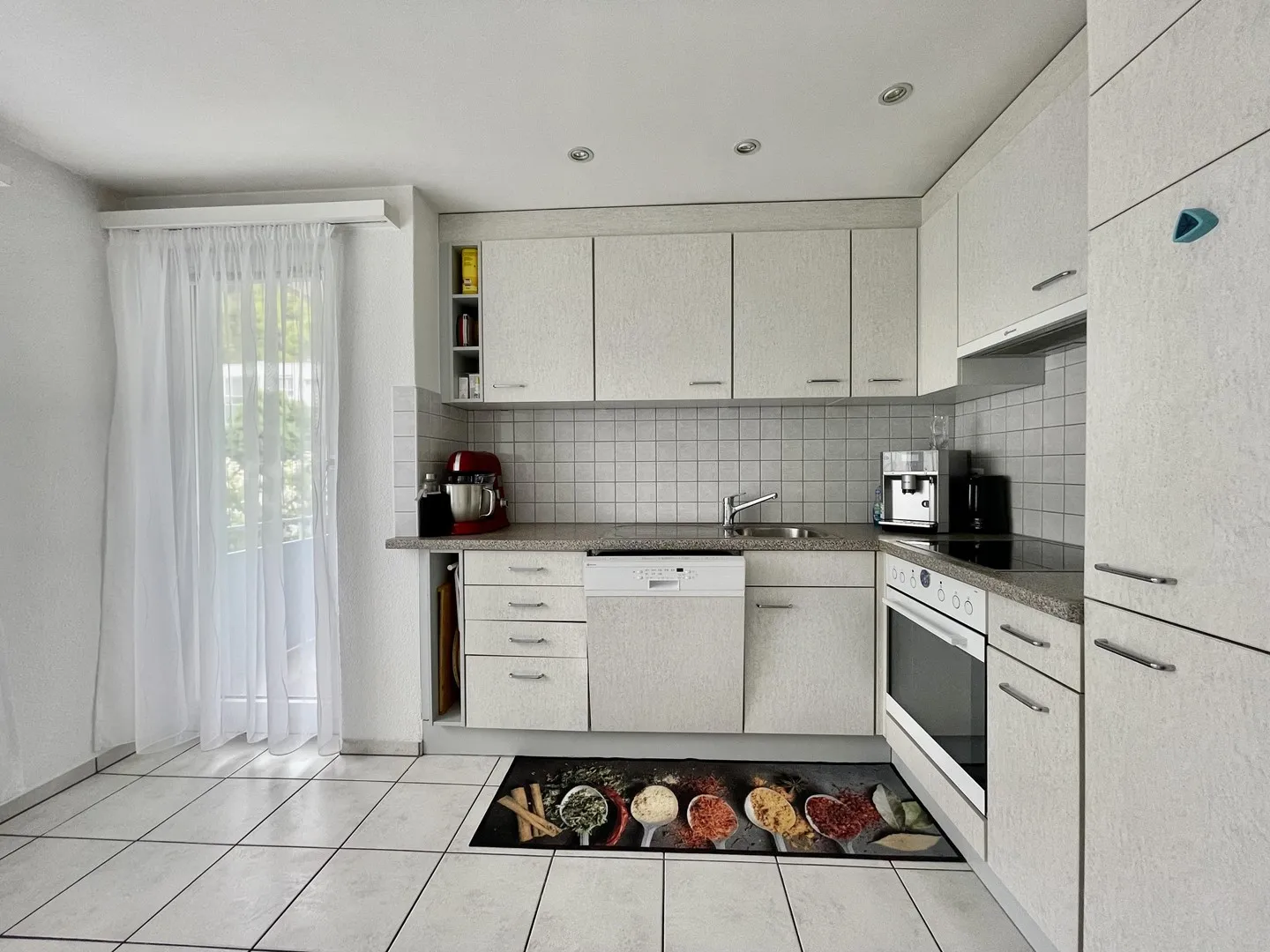Appartamento attraente di 3,5 stanze con balcone - Foto 5 di 7