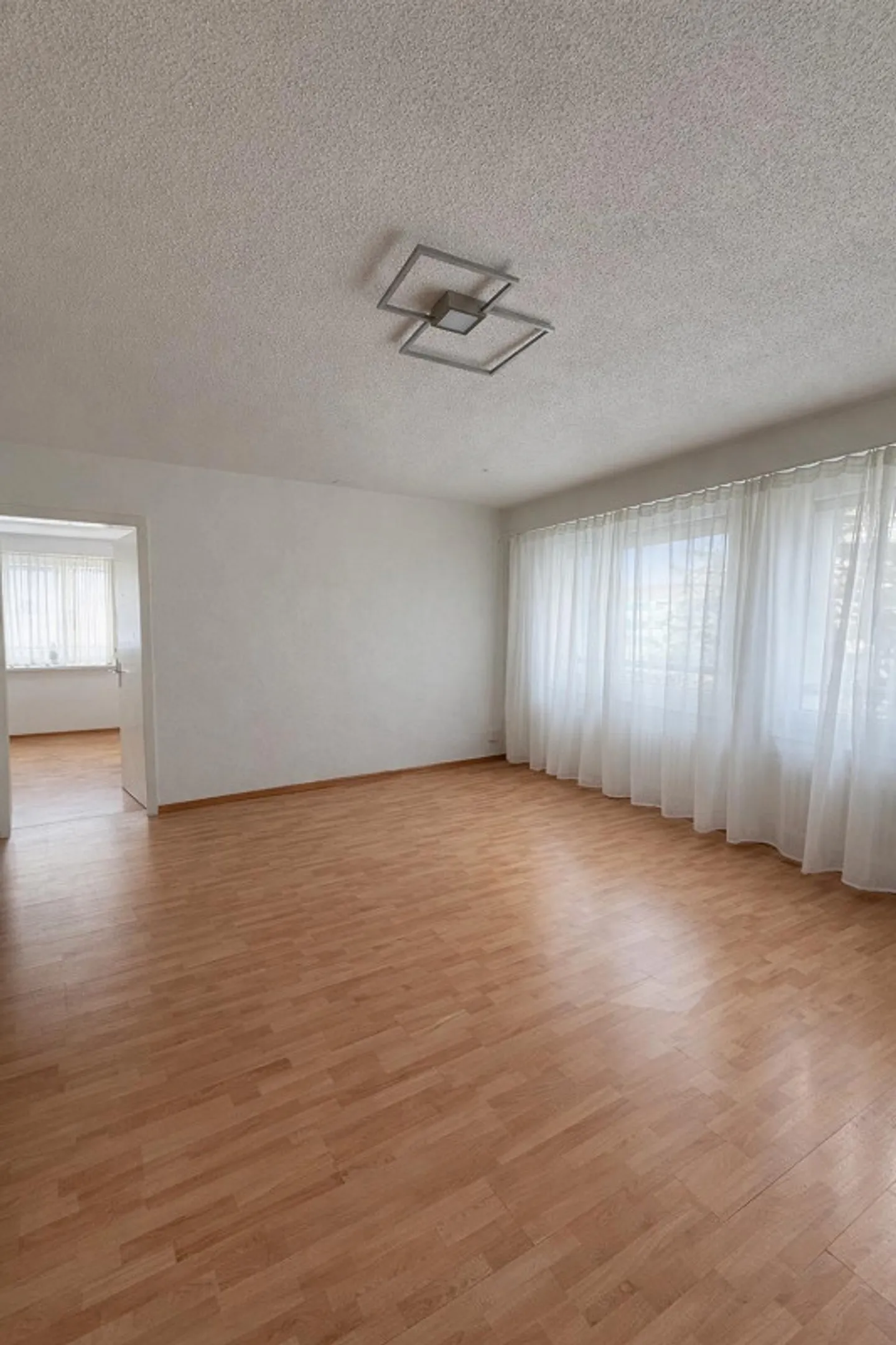 Familienfreundliche Wohnung in zentraler Lage - Foto 2 von 9