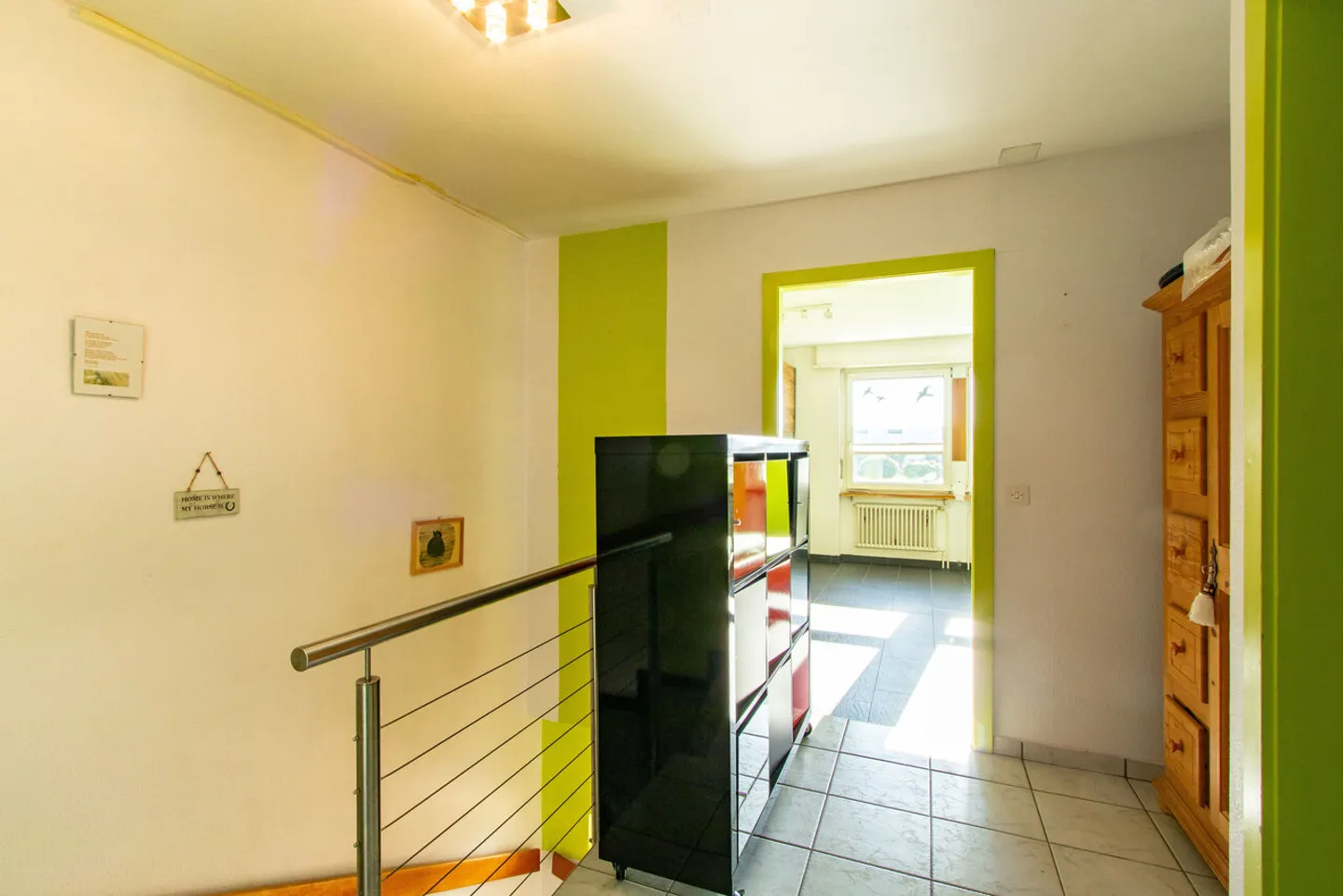 3.5-Room Corner House with Potential and View into the Green - Photo 12 of 17