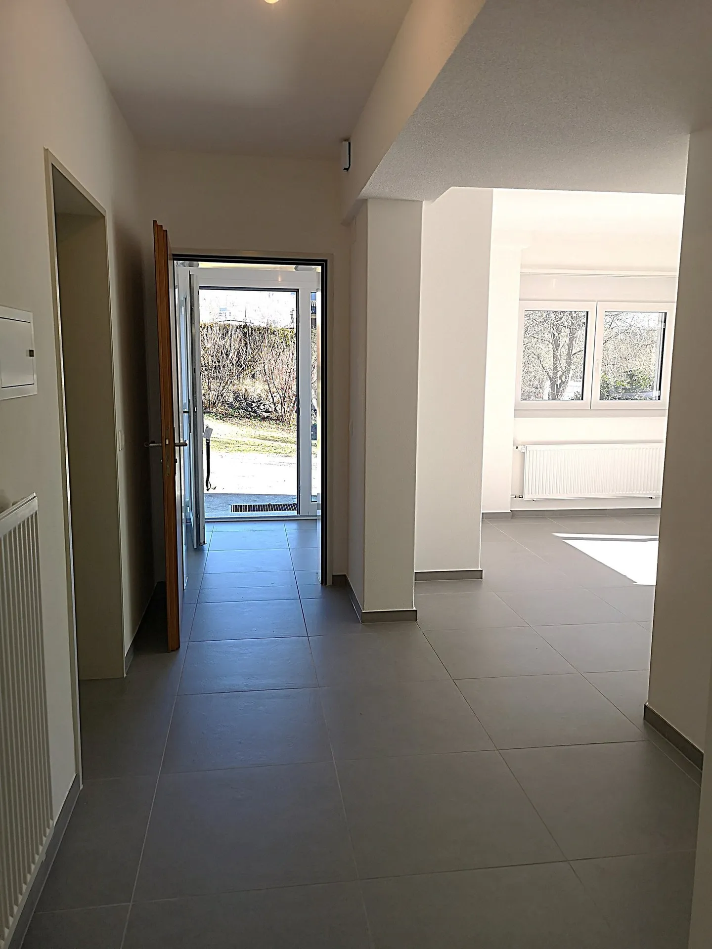 In vendita a Moutier un appartamento con terrazza, completamente ristrutturato nel 2024 - Foto 6 di 16