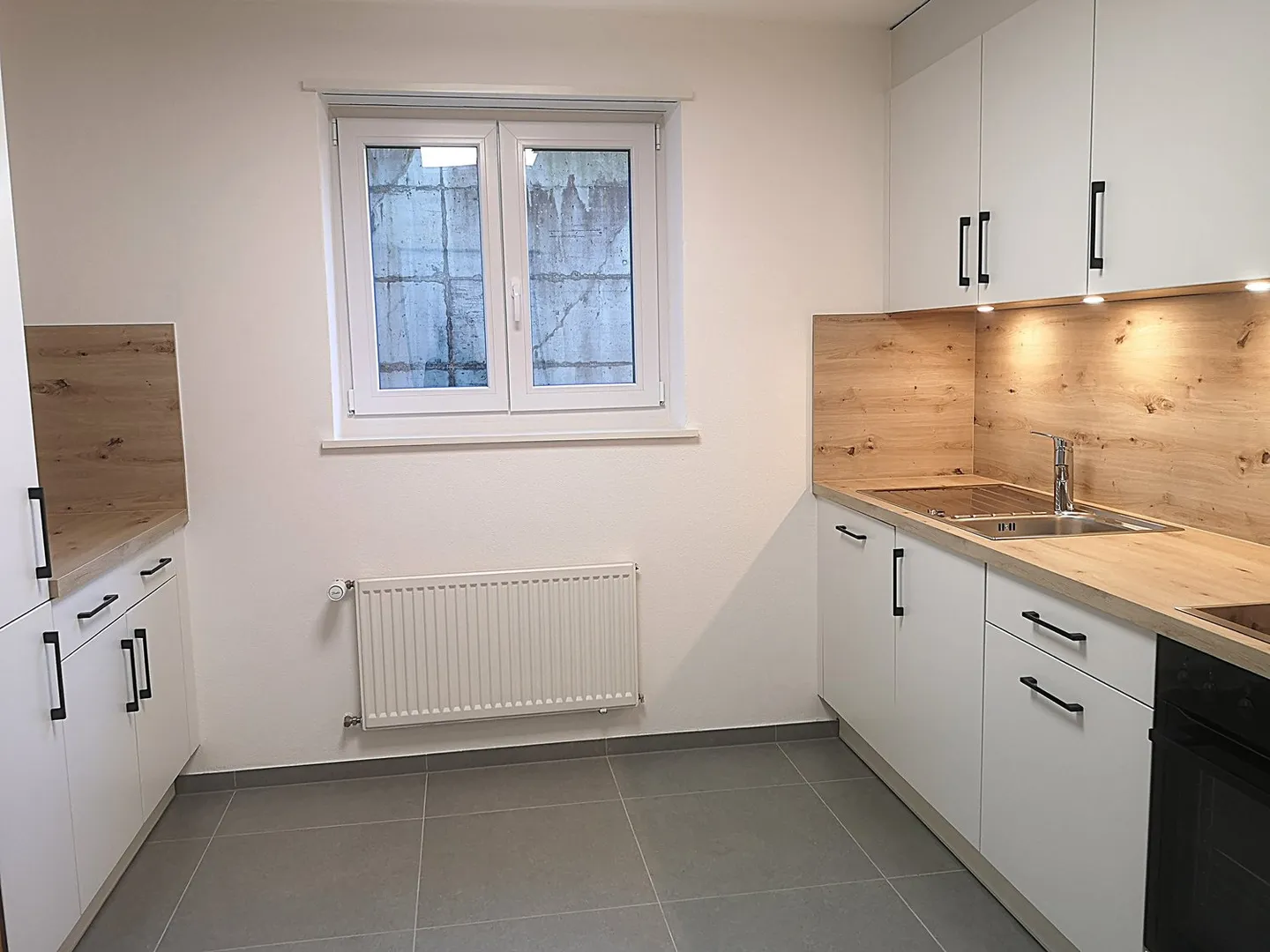 In vendita a Moutier un appartamento con terrazza, completamente ristrutturato nel 2024 - Foto 10 di 16