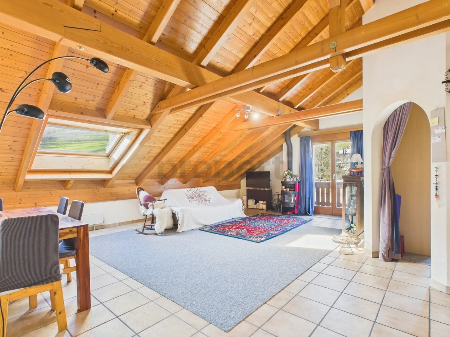 Penthouse Charmant avec Balcon - Photo 1 sur 9