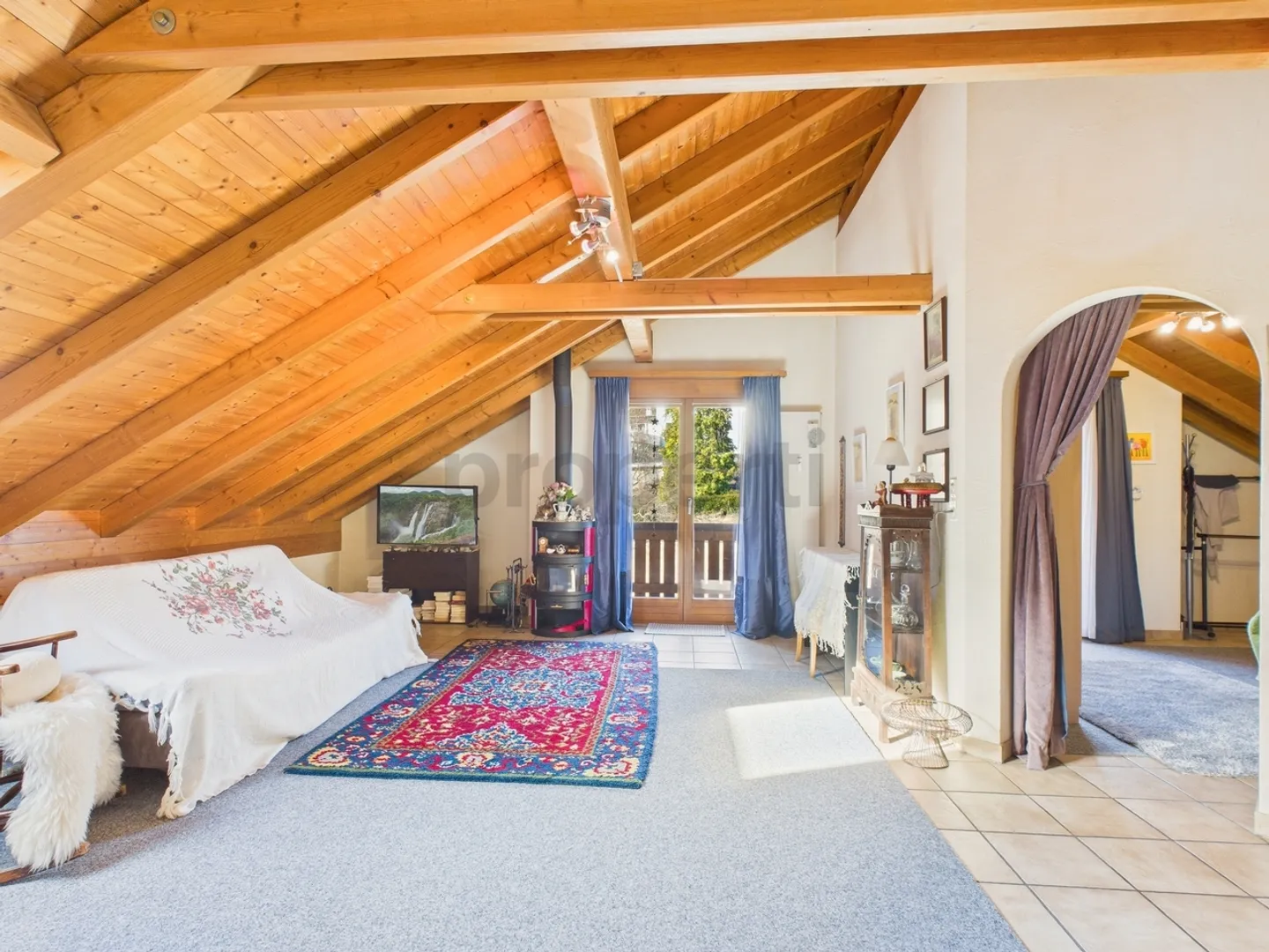 Penthouse Charmant avec Balcon - Photo 2 sur 9