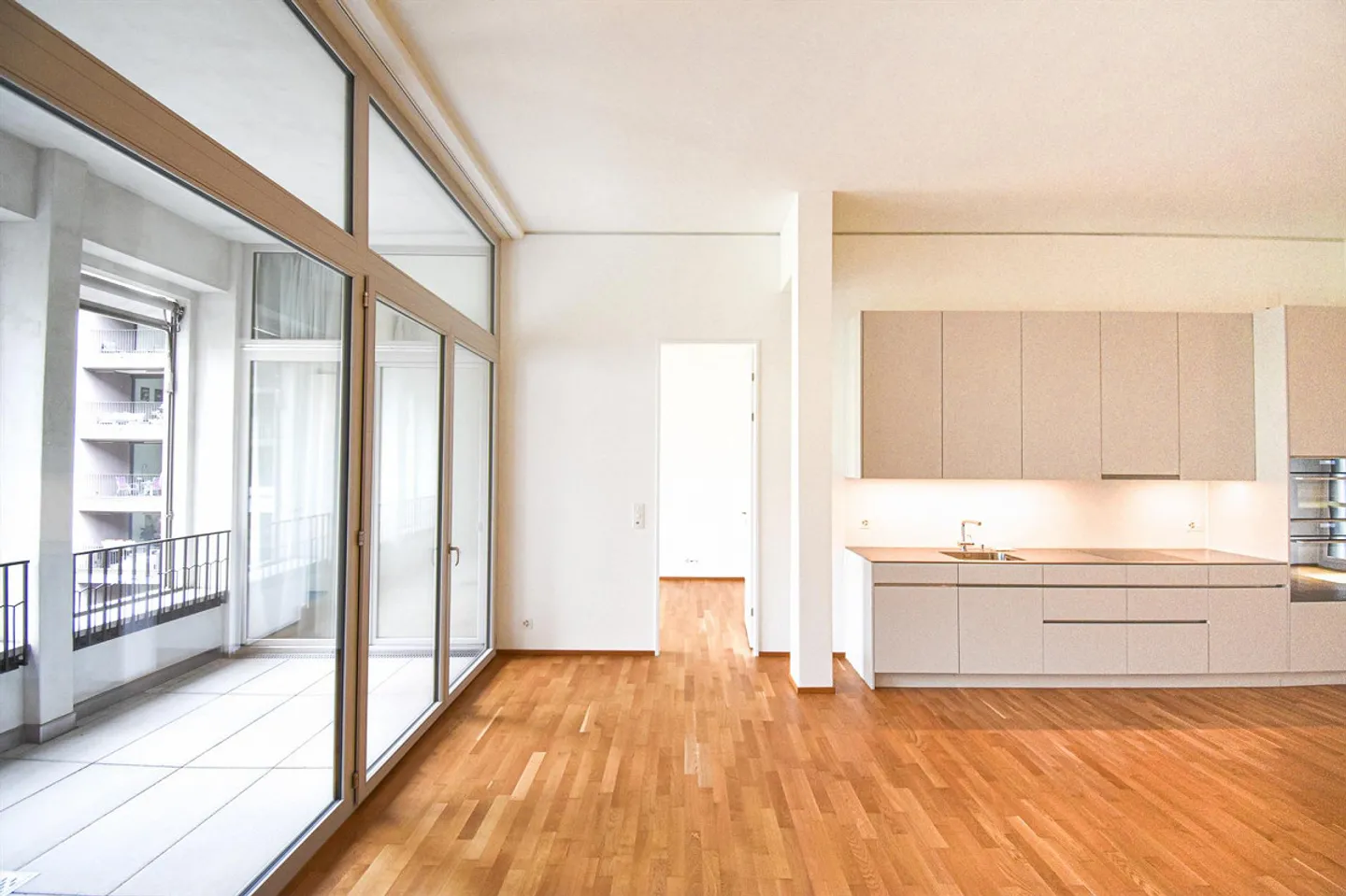 Loft in historic building - Photo 3 of 12