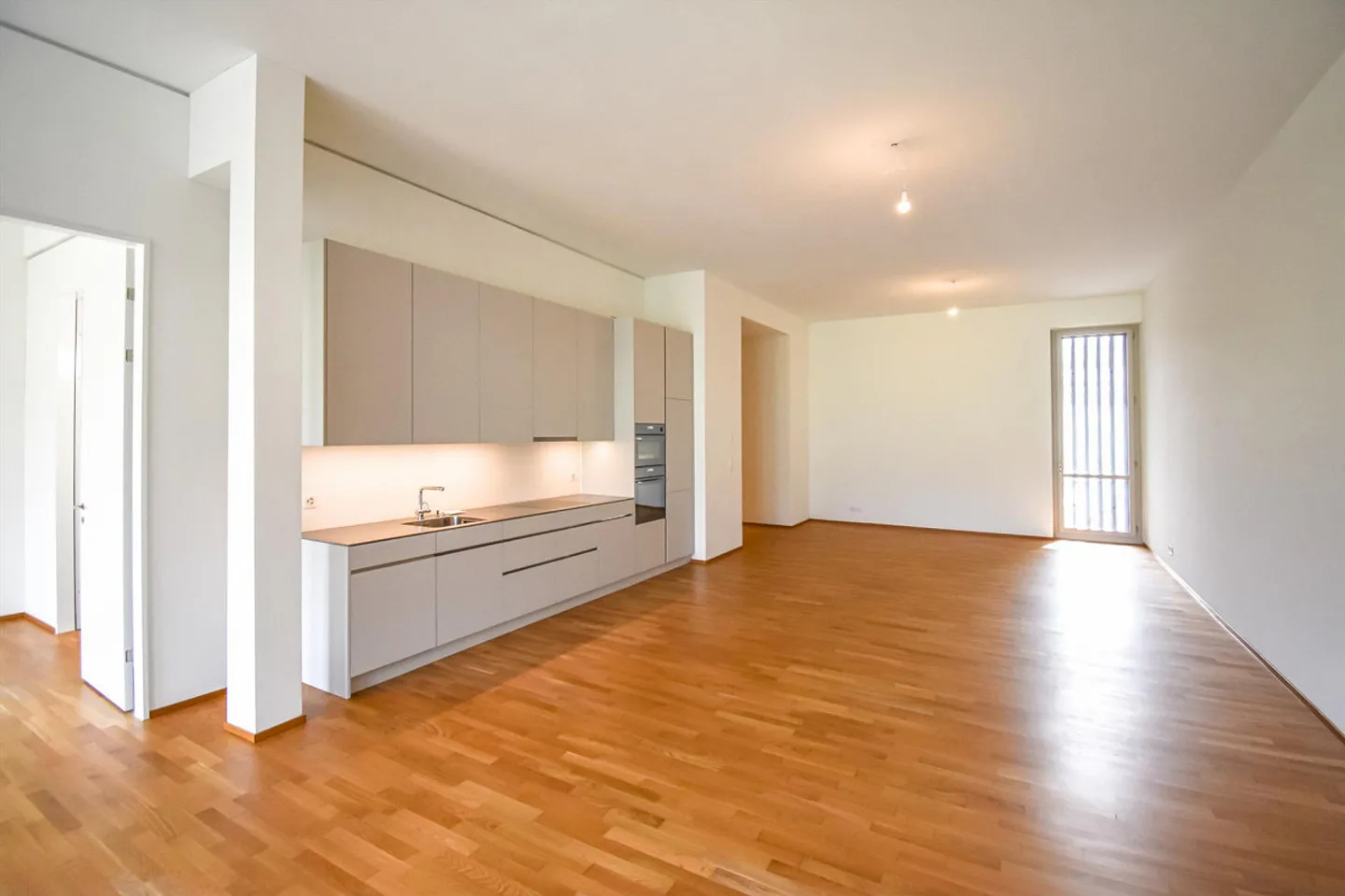 Loft in historic building - Photo 4 of 12
