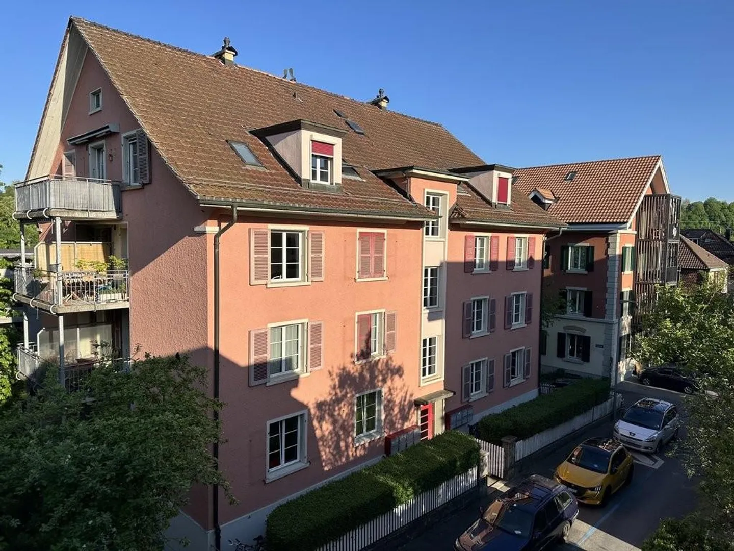 Outdoor parking in Lorraine - Photo 2 of 3