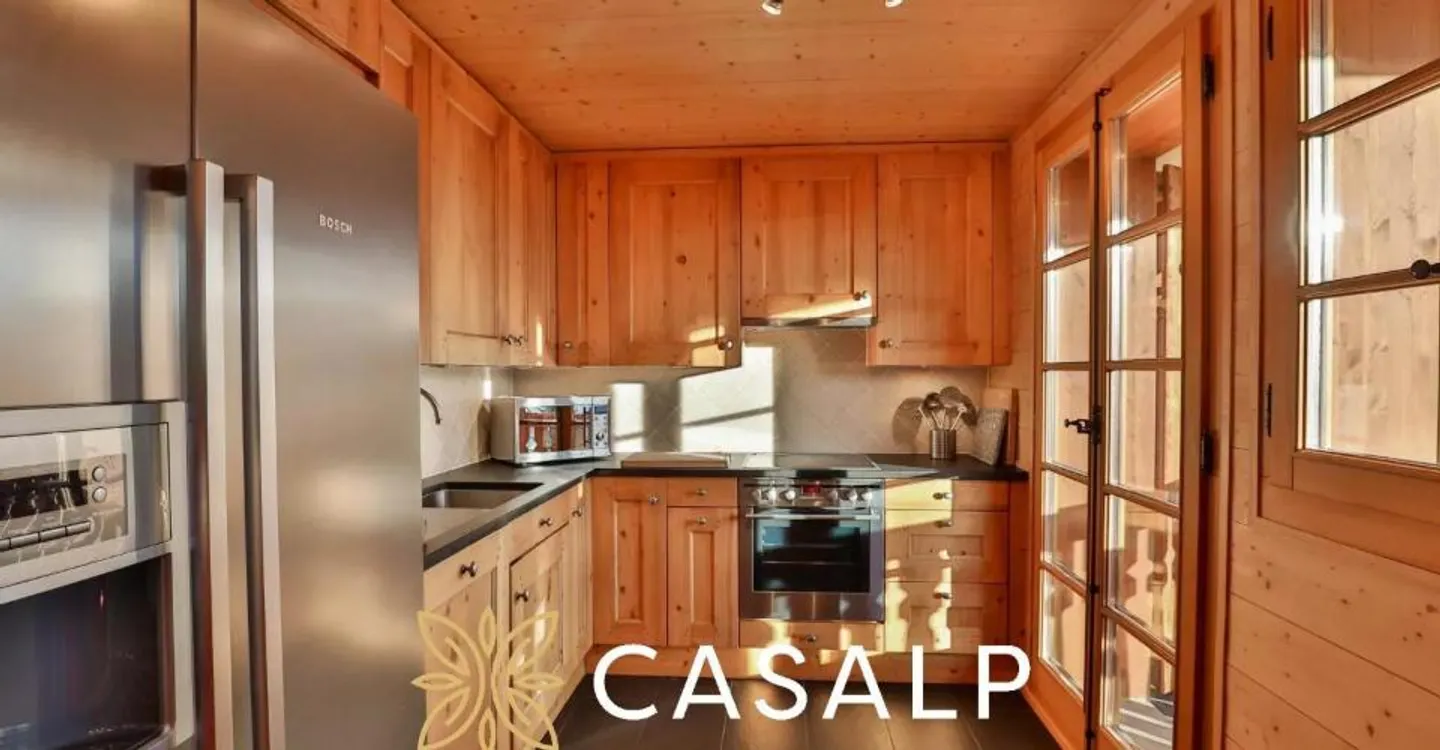 Elegant Duplex 6 Rooms 1-2 in a High-End Residence - Photo 5 of 12