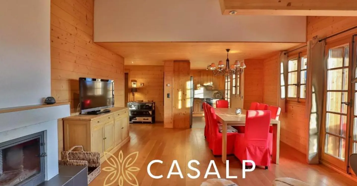 Elegant Duplex 6 Rooms 1-2 in a High-End Residence - Photo 7 of 12