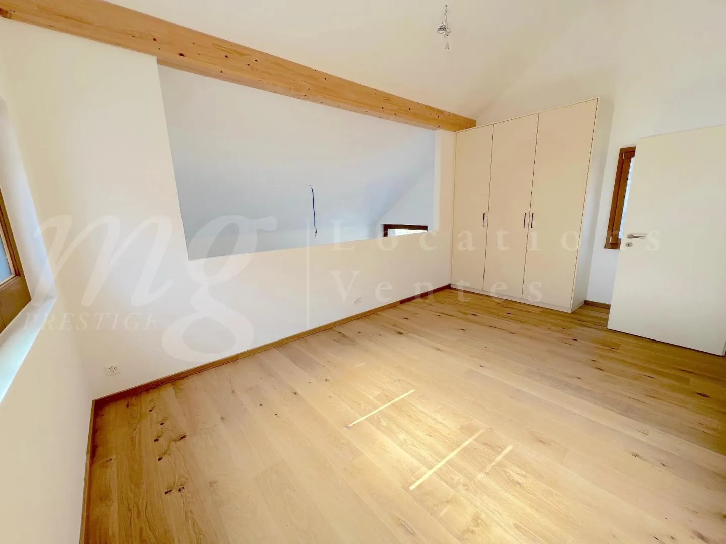 Schönes Duplex-Apartment mit Terrasse - Foto 6 von 8