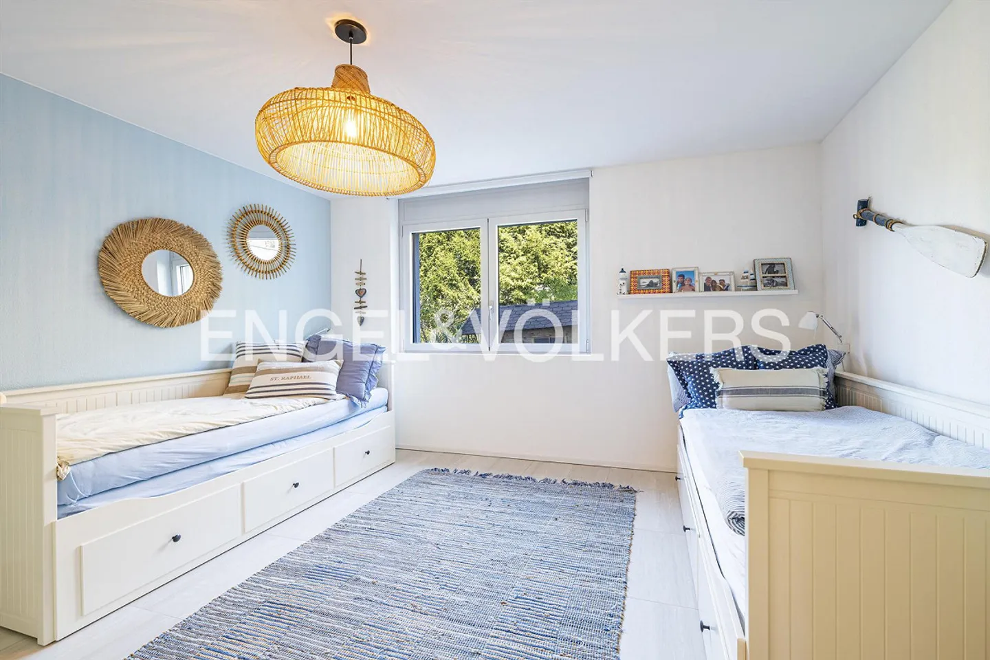 Stylish Garden Apartment in the Green - Photo 7 of 8