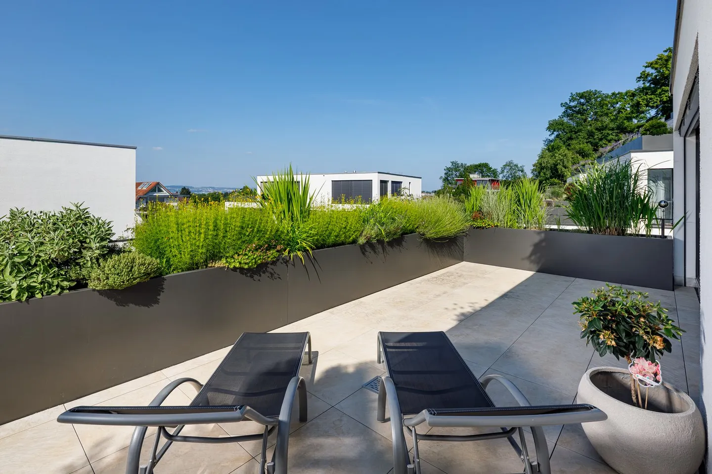 Appartement en terrasse au bord du lac de Constance avec vue partielle sur le lac - Photo 9 sur 9