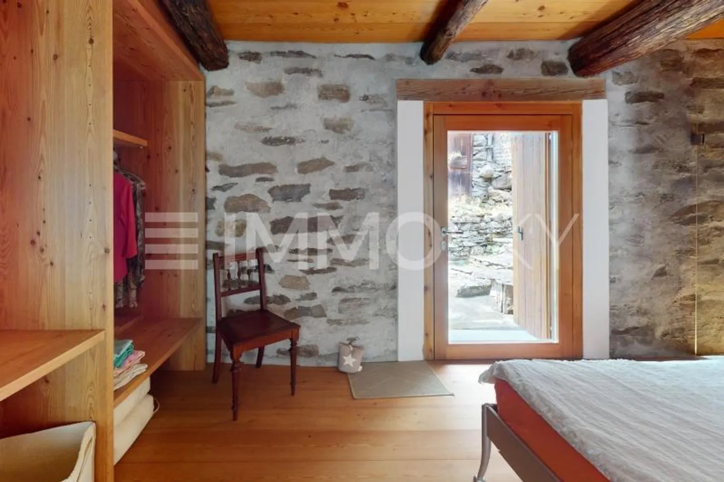 Charming Rustic House with Modern Comforts - Photo 6 of 7