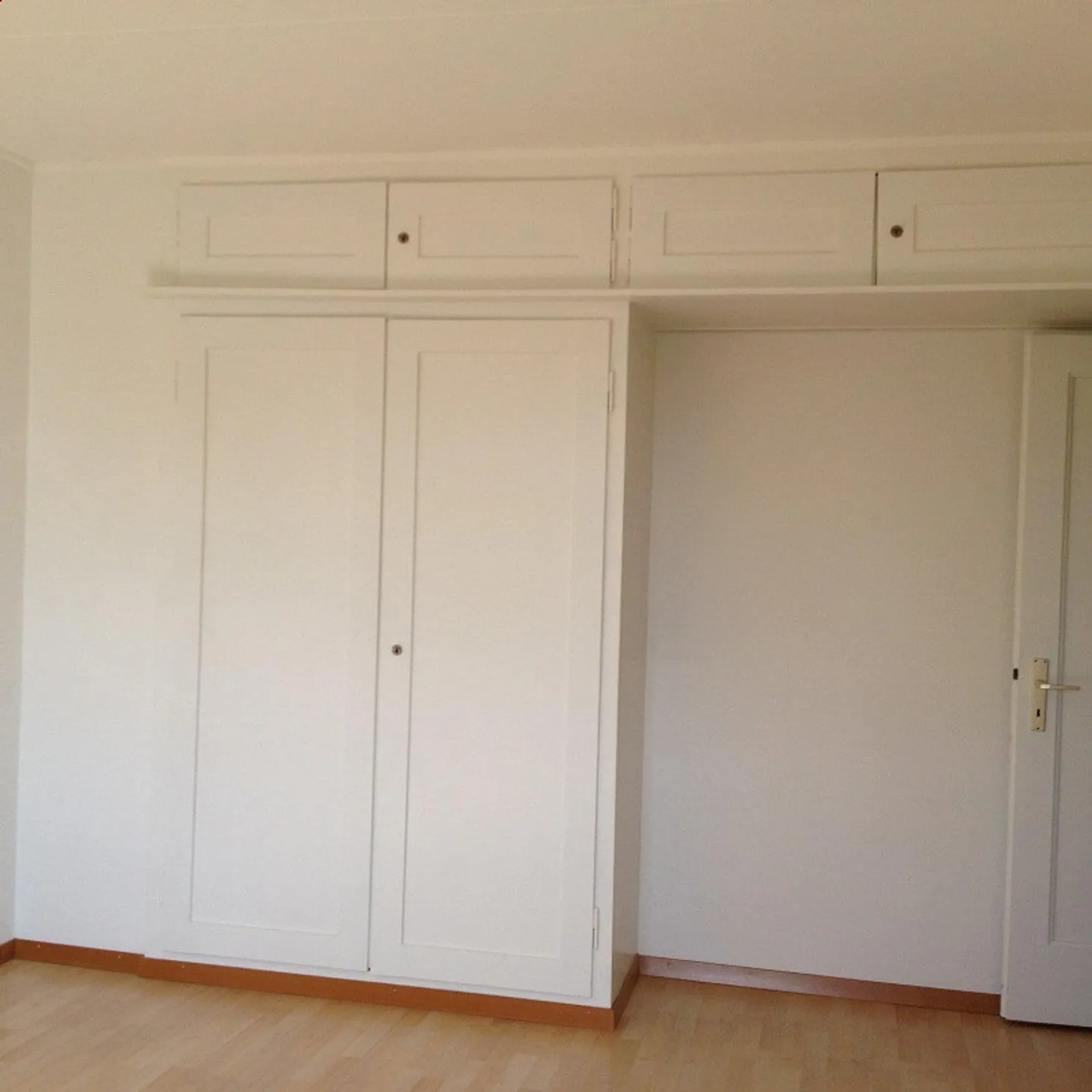 Charming 3-room apartment with balcony - Photo 2 of 4