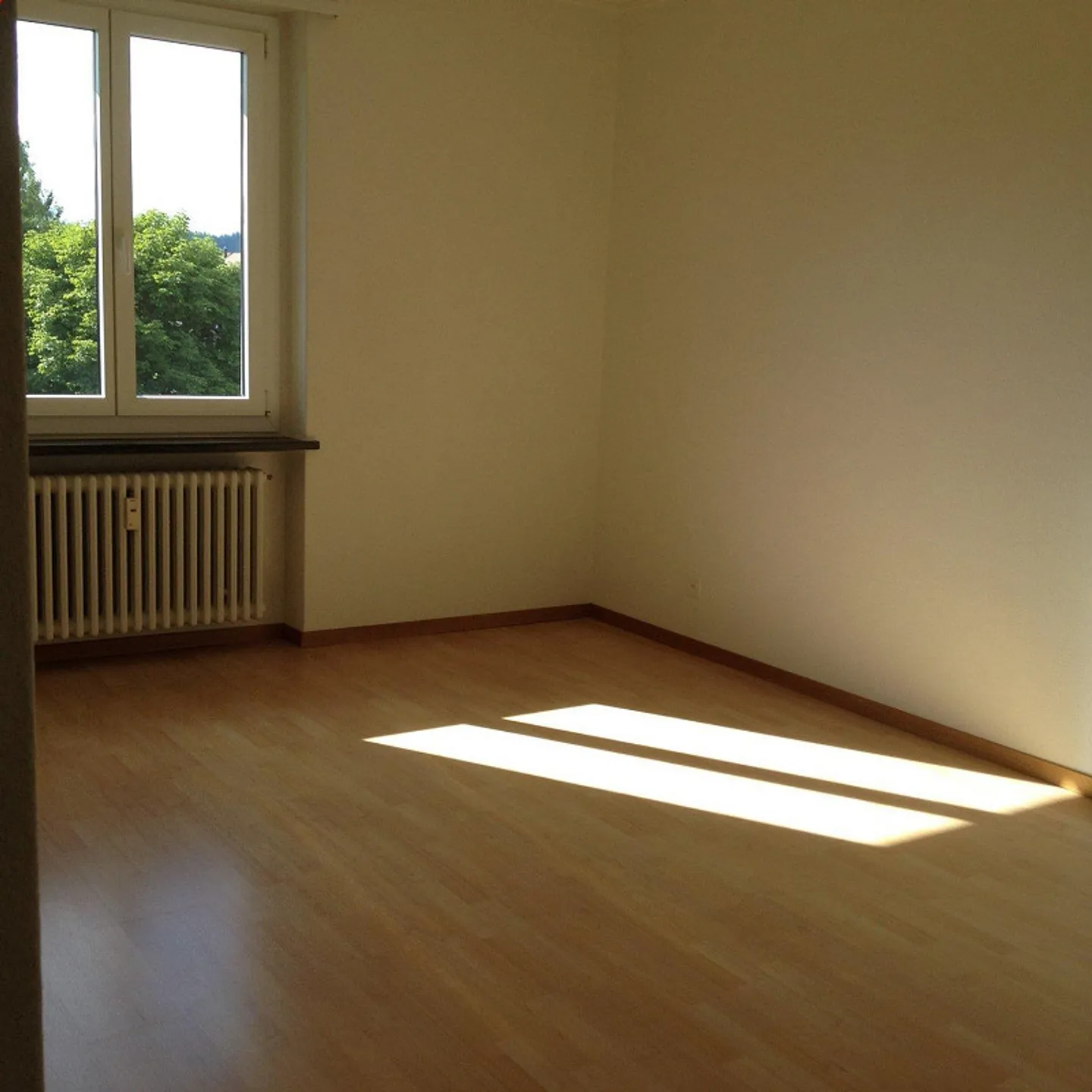 Charming 3-room apartment with balcony - Photo 4 of 4