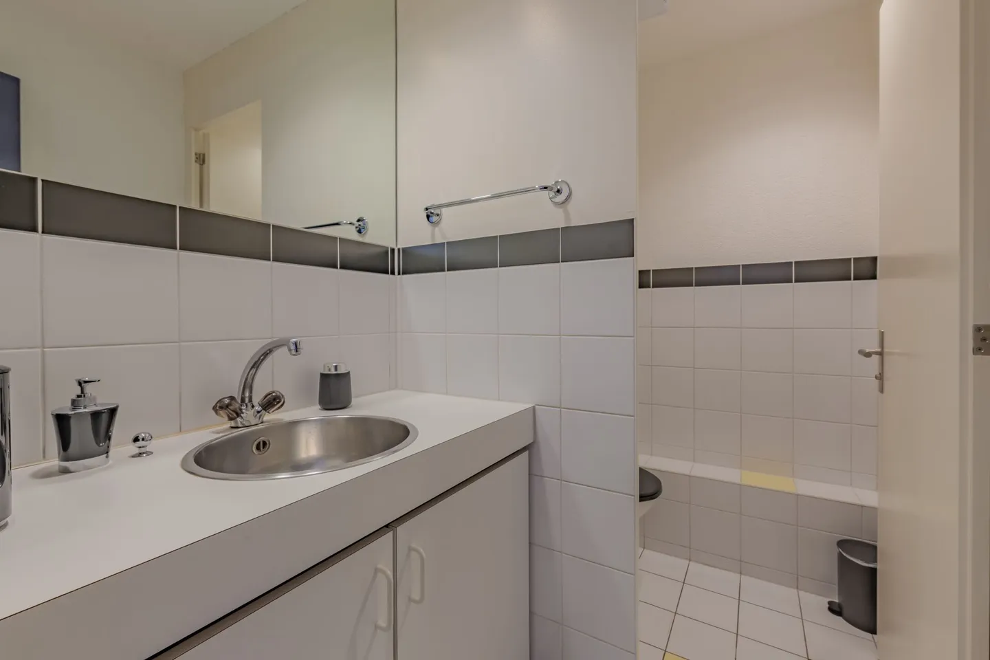 Votre bureau dans un emplacement central à Bienne - Photo 8 sur 8