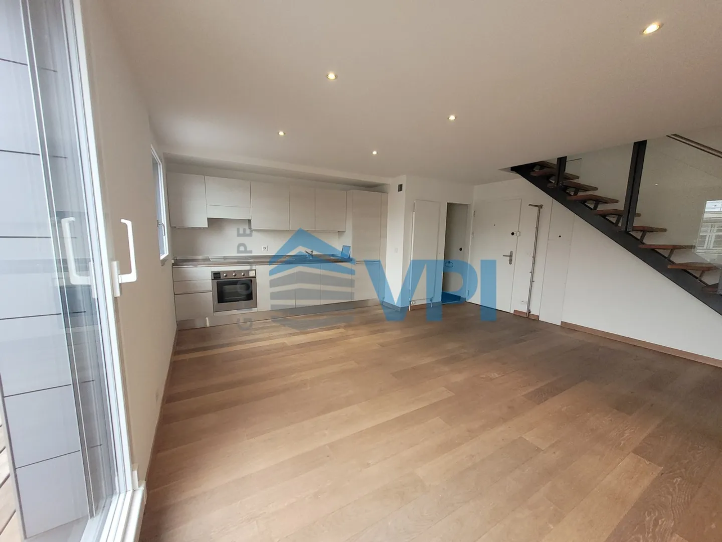 Duplex di 3 stanze a Carouge - Foto 1 di 9