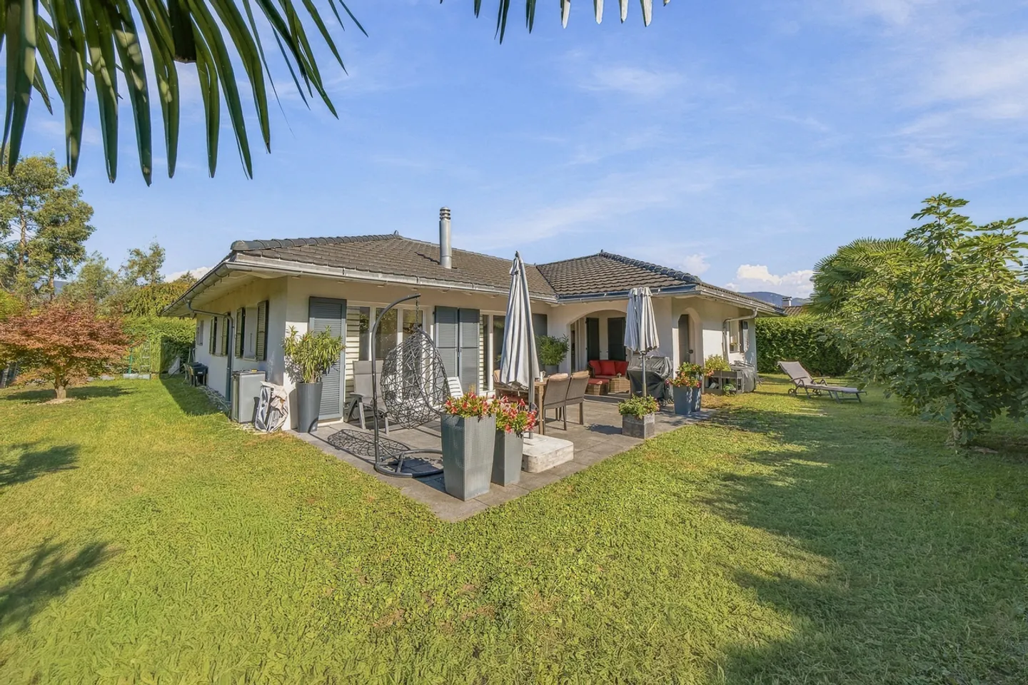 Single house for sale - Photo 1 of 15