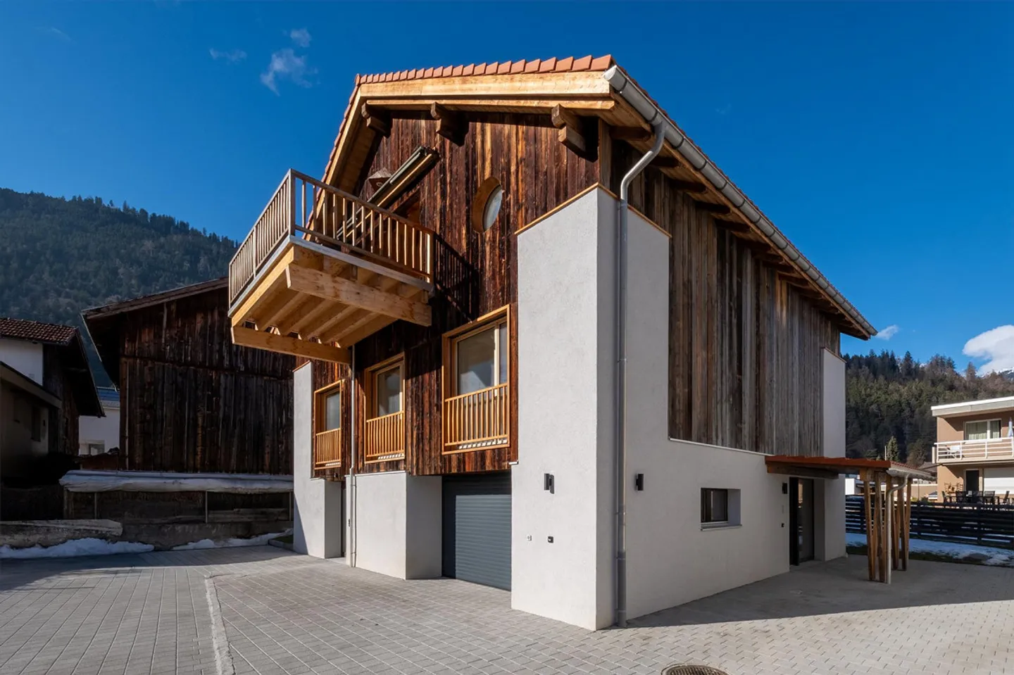 Casa unifamiliare spaziosa 5 1/2 - Foto 1 di 8