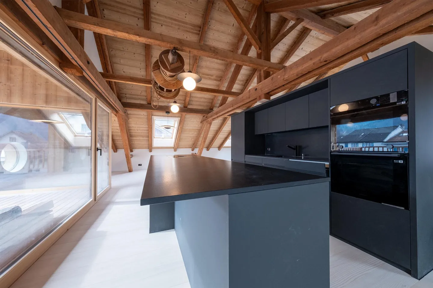 Casa unifamiliare spaziosa 5 1/2 - Foto 2 di 8