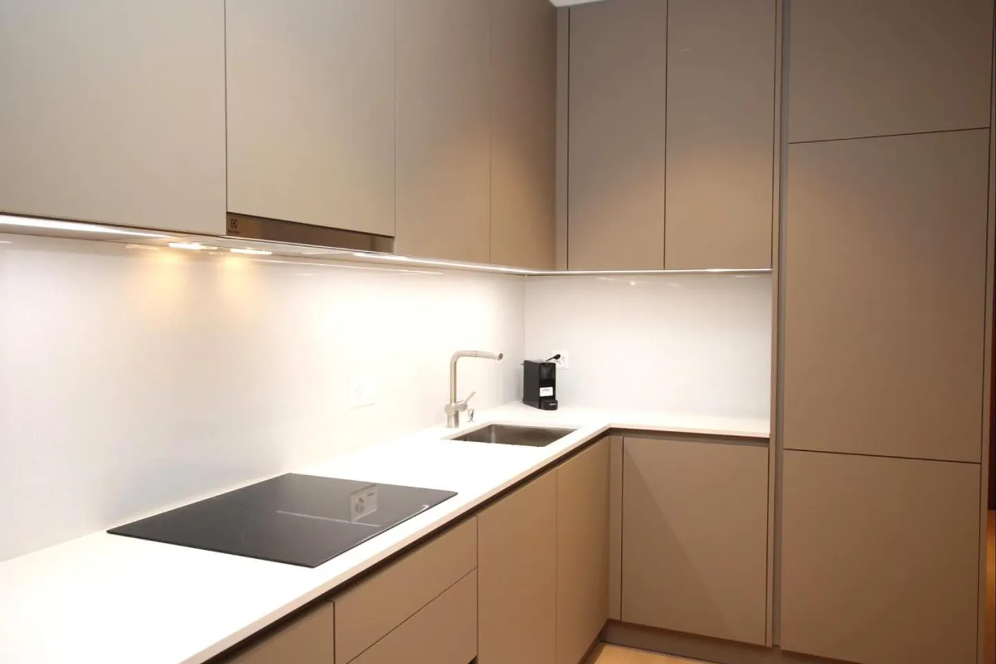 Appartamento Moderno con Terrazza - Foto 7 di 10