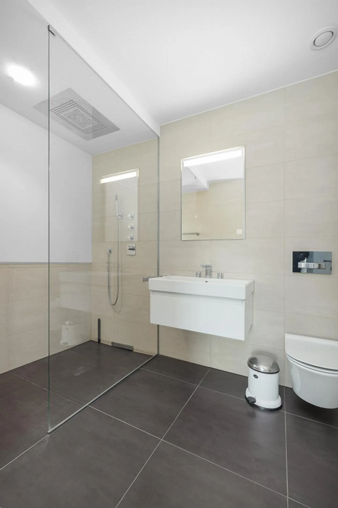 Appartement exclusif dans un emplacement proche de la nature - Photo 6 sur 9