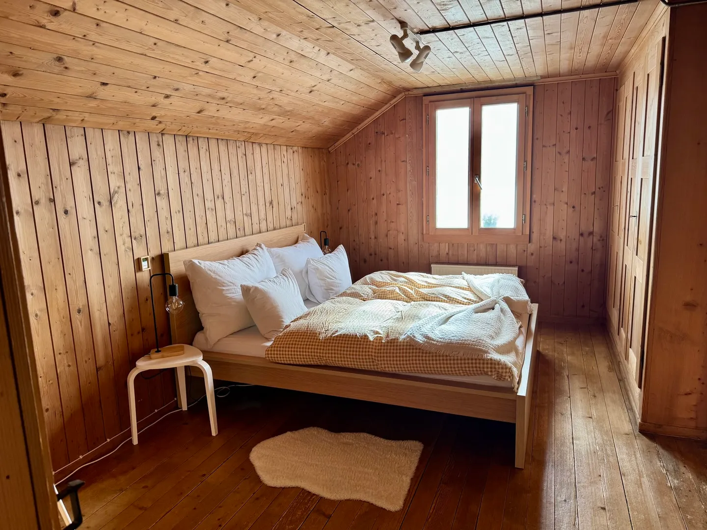 3½ ZI-WOHNUNG IN AESCHLEN OB GUNTEN (BE), MÖBLIERT, TEMPORÄR - Foto 8 von 10