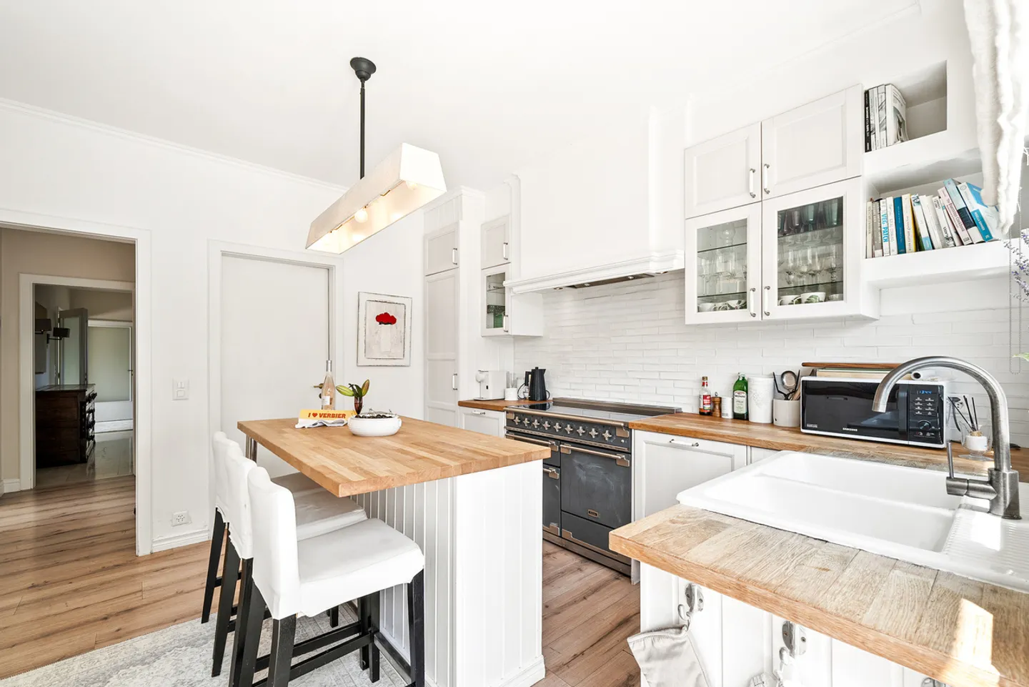 Stunning property with pool, panoramic view above Montreux - Photo 11 of 22