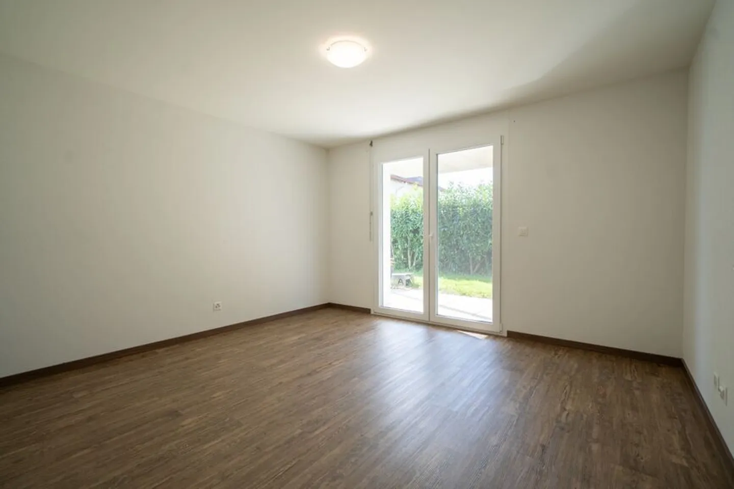 Spaziosa villa moderna di 7,5 stanze al lago di Morat - Foto 12 di 19