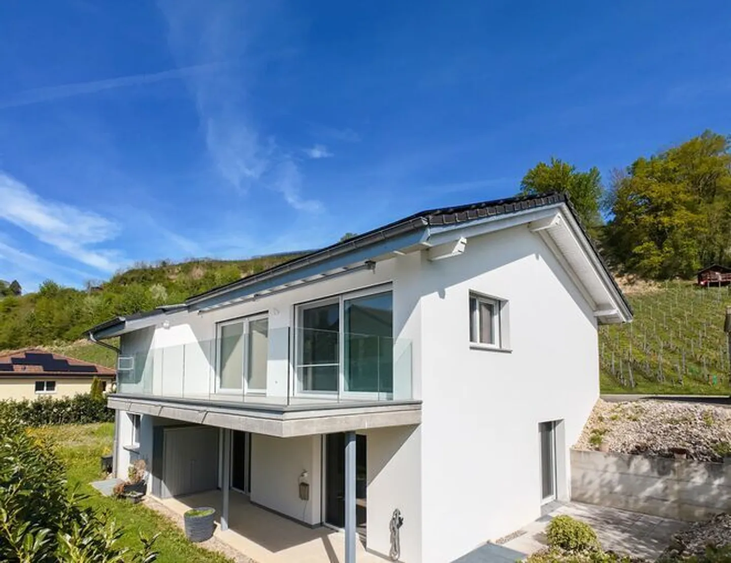 Spaziosa villa moderna di 7,5 stanze al lago di Morat - Foto 2 di 19