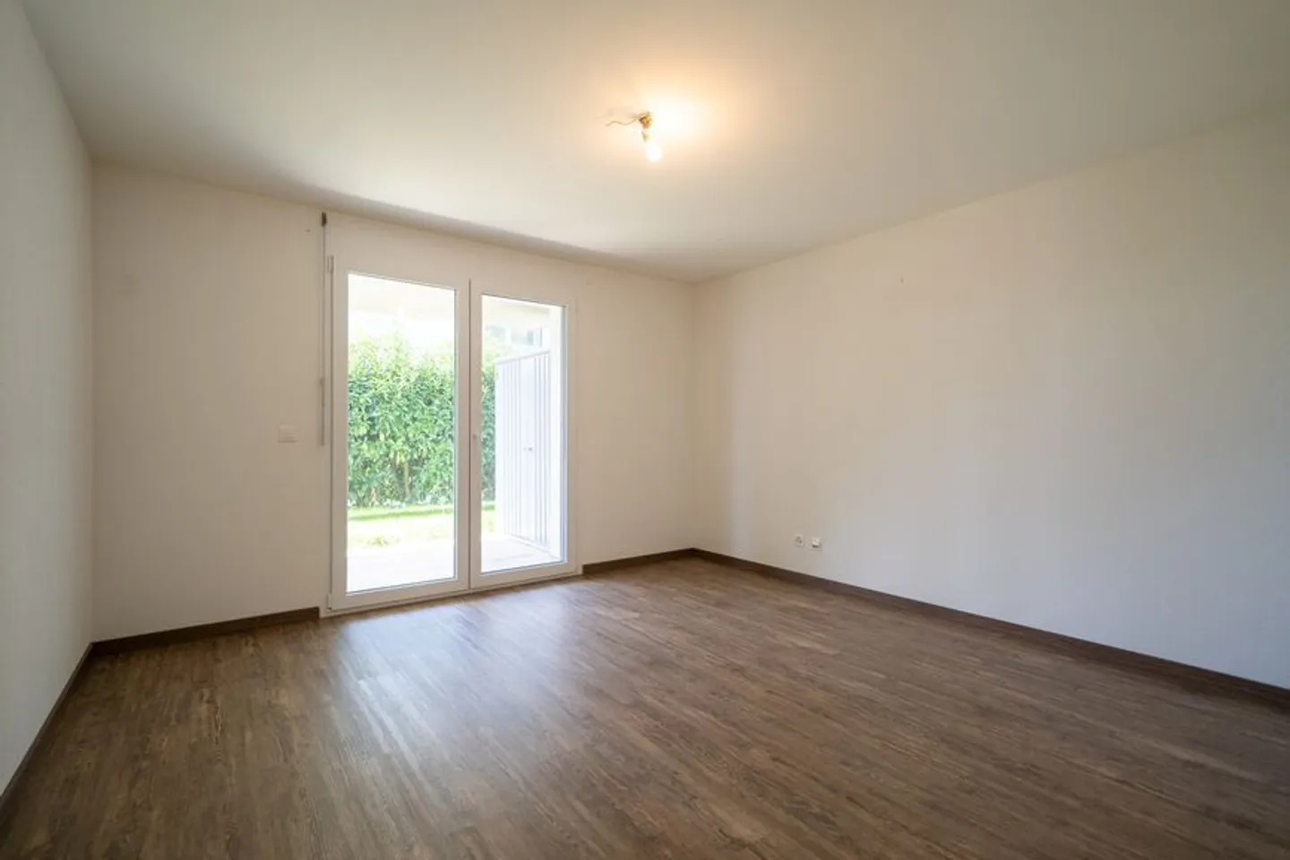 Spaziosa villa moderna di 7,5 stanze al lago di Morat - Foto 11 di 19