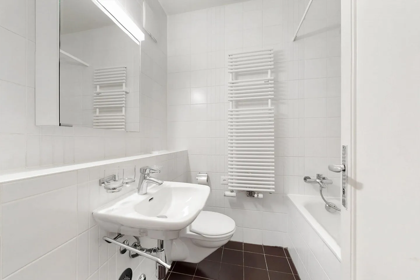 Apartment in the Center of Lausanne - Photo 2 of 3