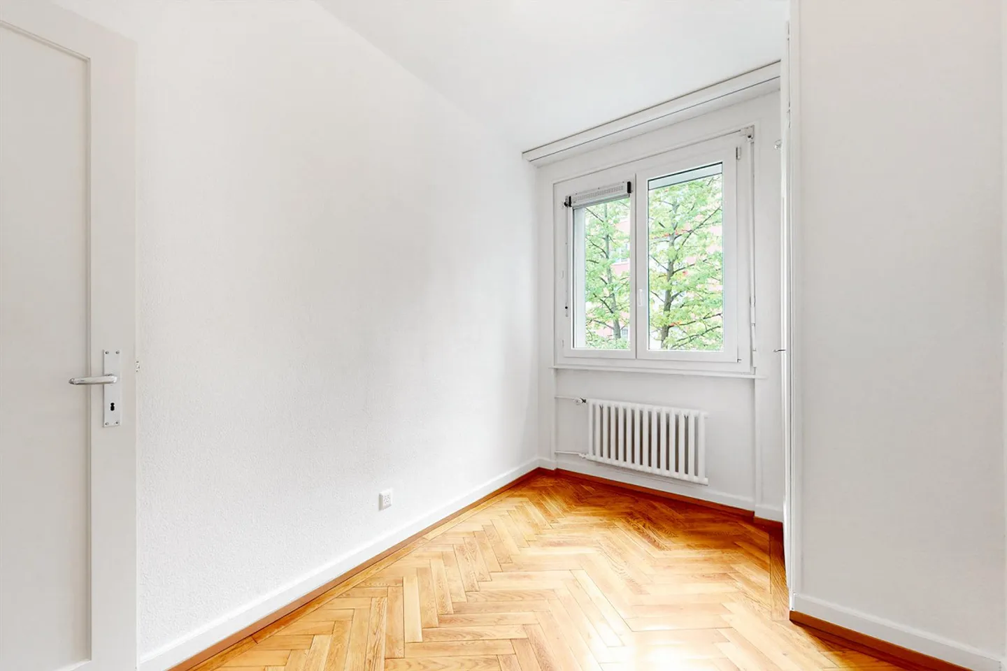 Apartment in the Center of Lausanne - Photo 3 of 3