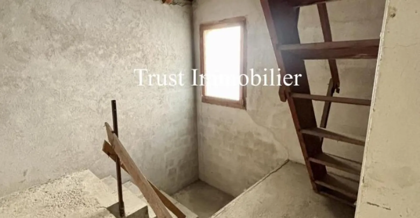 6003M-Riddes. Village house with great renovation potential - Photo 9 of 9