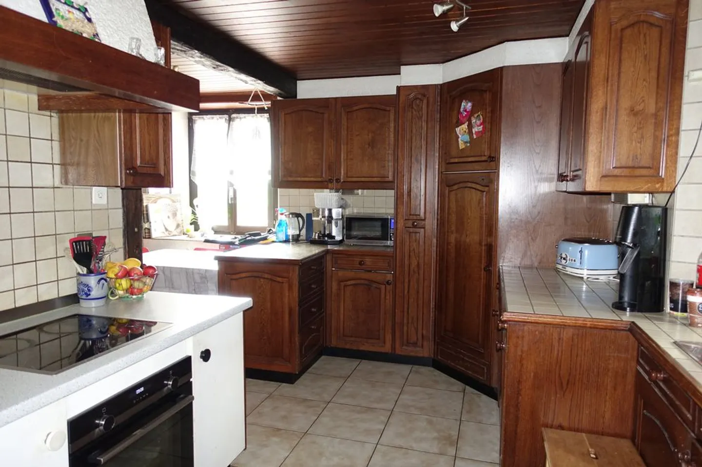 Tramelan - casa familiare con 5 1/2 stanze e garage - Foto 4 di 11
