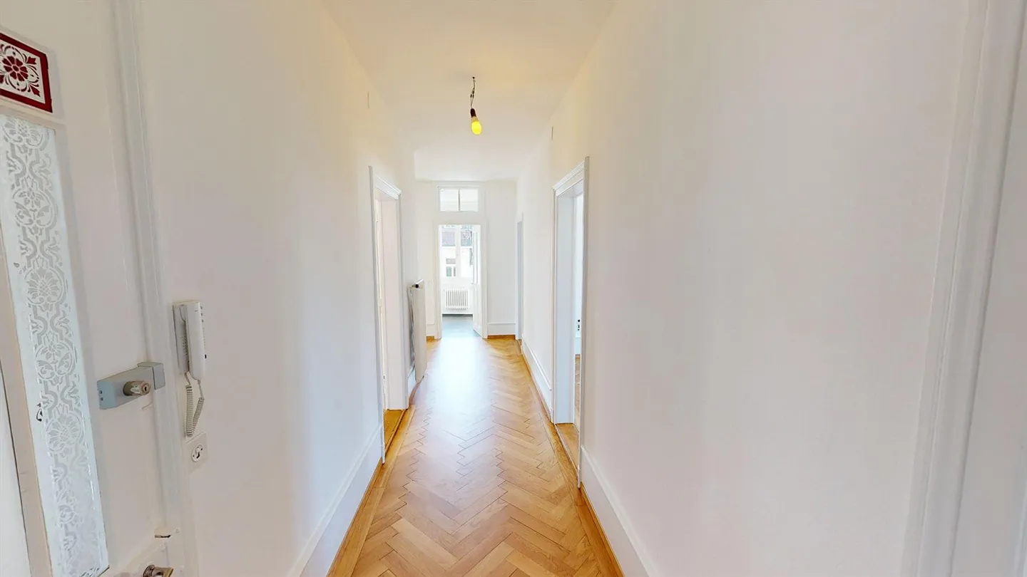 Beautiful 4-room apartment with old building charm - Photo 2 of 6