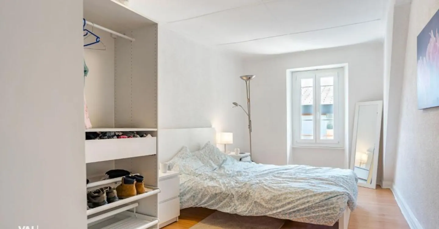 Appartement Charmant au Centre-Ville - Photo 3 sur 6