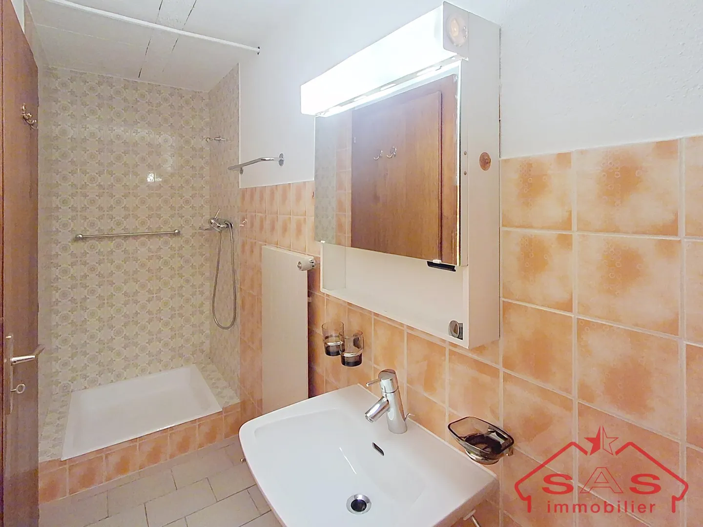 Geräumige Villa mit Pool in Ardon - Foto 28 von 31