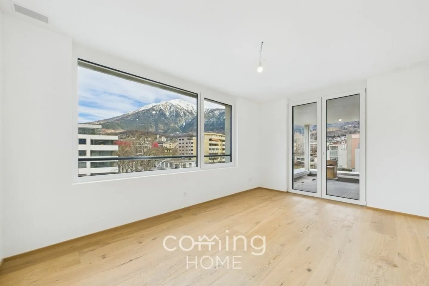 Appartamento elegante di 2,5 stanze con balcone e vista sulle Alpi in posizione centrale a Brig-Glis - Foto 6 di 10